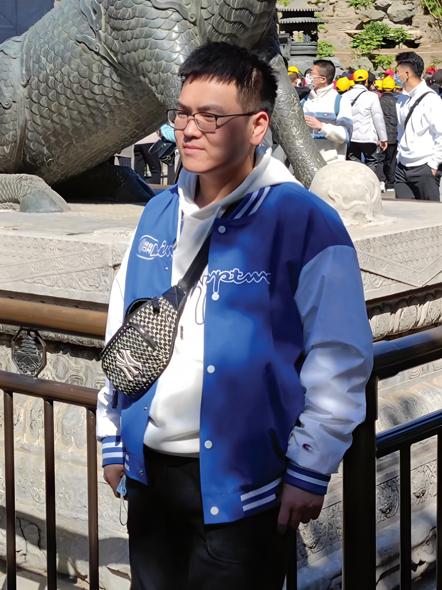 李同学