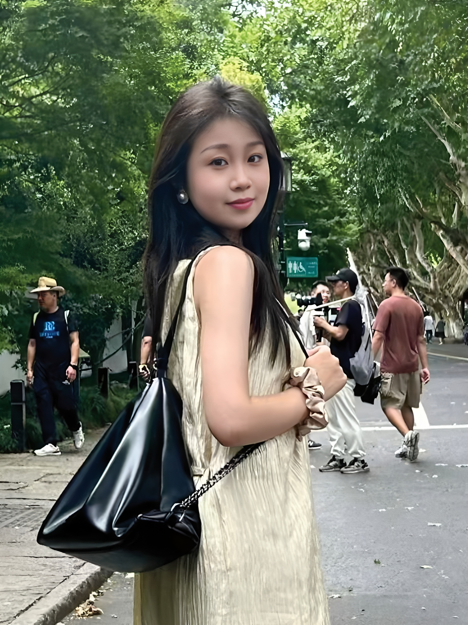 王同学